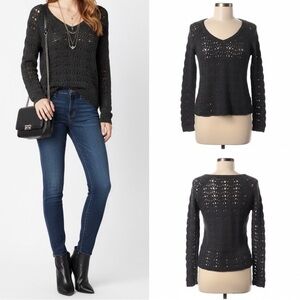 494 American Eagle | EUC Charcoal Black Wool Blend Open Knit Sweater (Size S)
